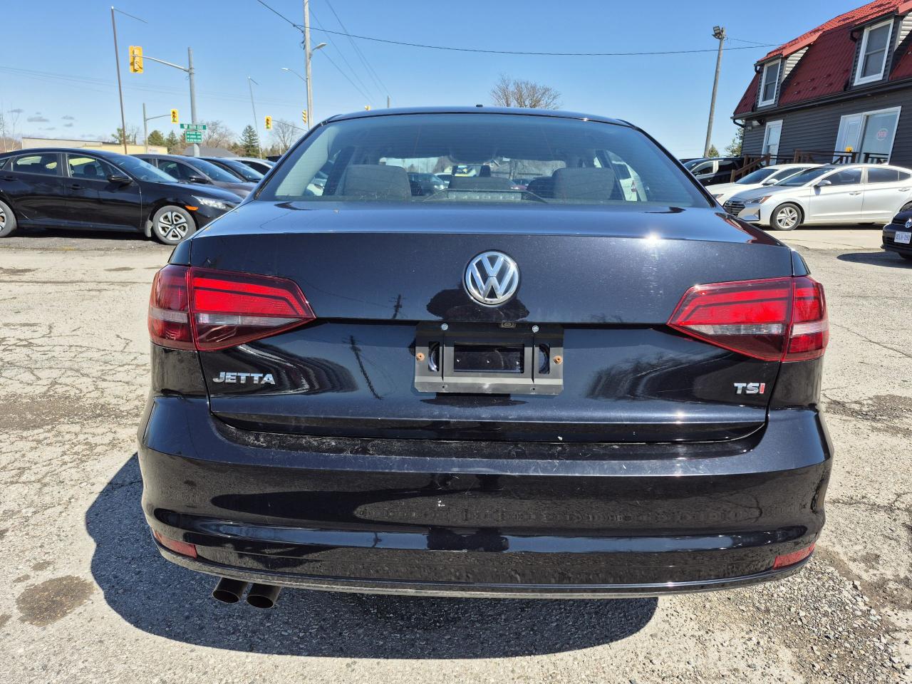 2016 Volkswagen Jetta 1.4L TSI Man Trendline Photo4