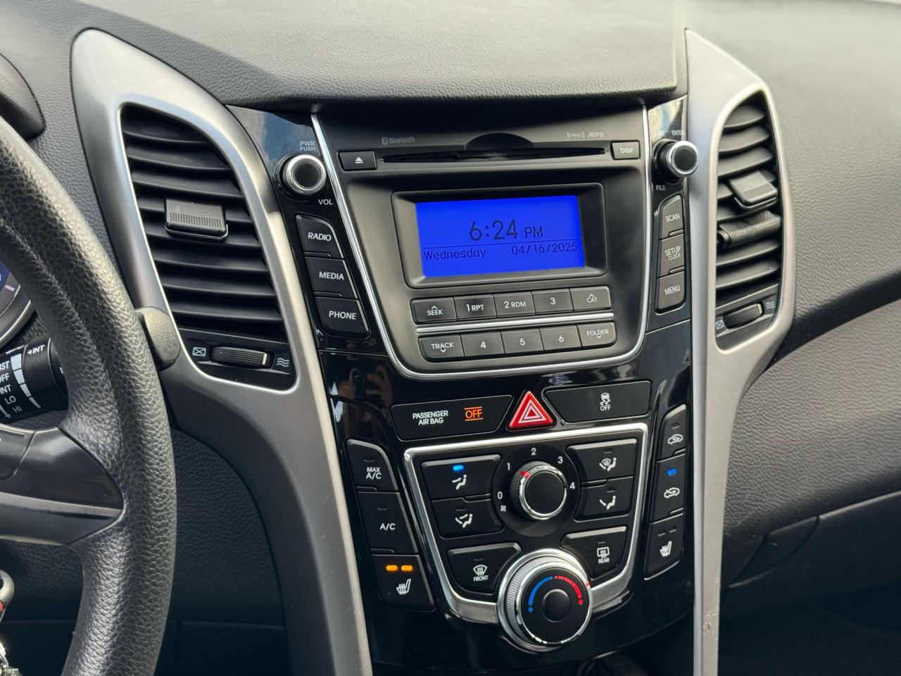 2014 Hyundai Elantra GT GL | HEATED SEATS | BLUETOOTH | 6 SPEED | Photo32