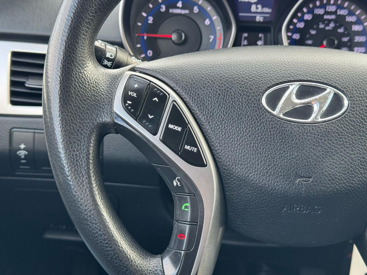 2014 Hyundai Elantra GT GL | HEATED SEATS | BLUETOOTH | 6 SPEED | Photo16