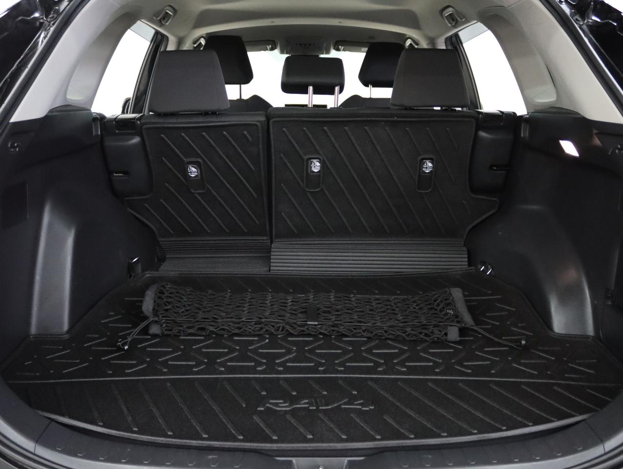 2023 Toyota RAV4 LE | AWD | ACC | LaneDep | Heated Seats | CarPlay