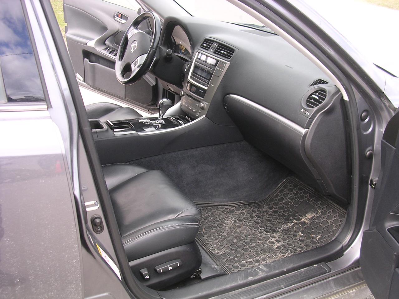 2012 Lexus IS 250 AWD! - Photo #10