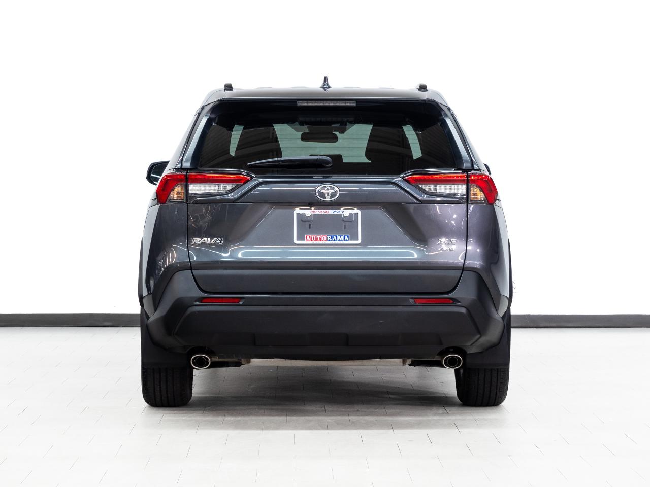 2022 Toyota RAV4 XLE | AWD | Sunroof | Leather | BSM | CarPlay