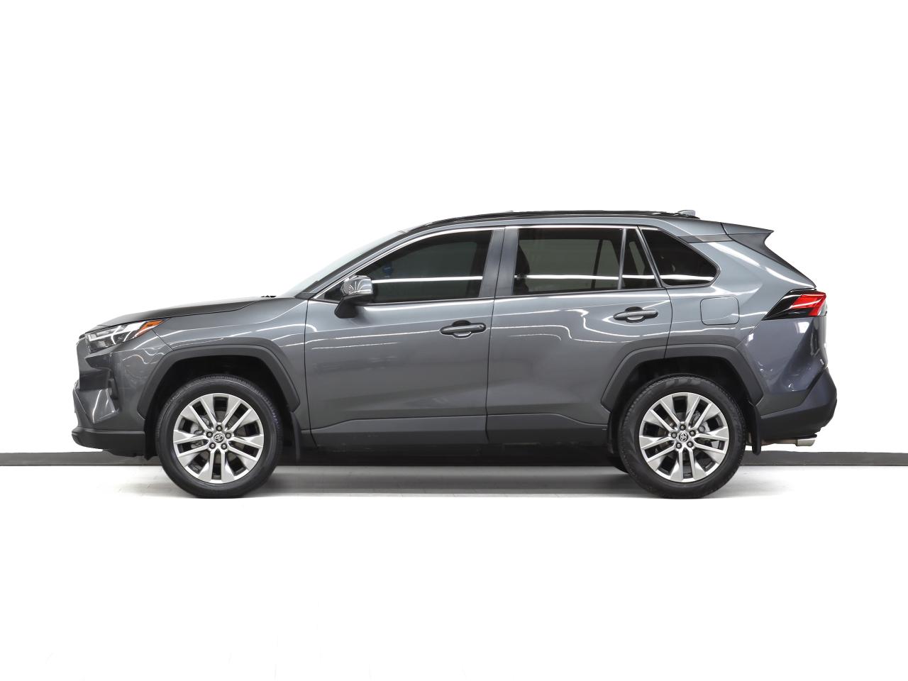 2022 Toyota RAV4 XLE | AWD | Sunroof | Leather | BSM | CarPlay