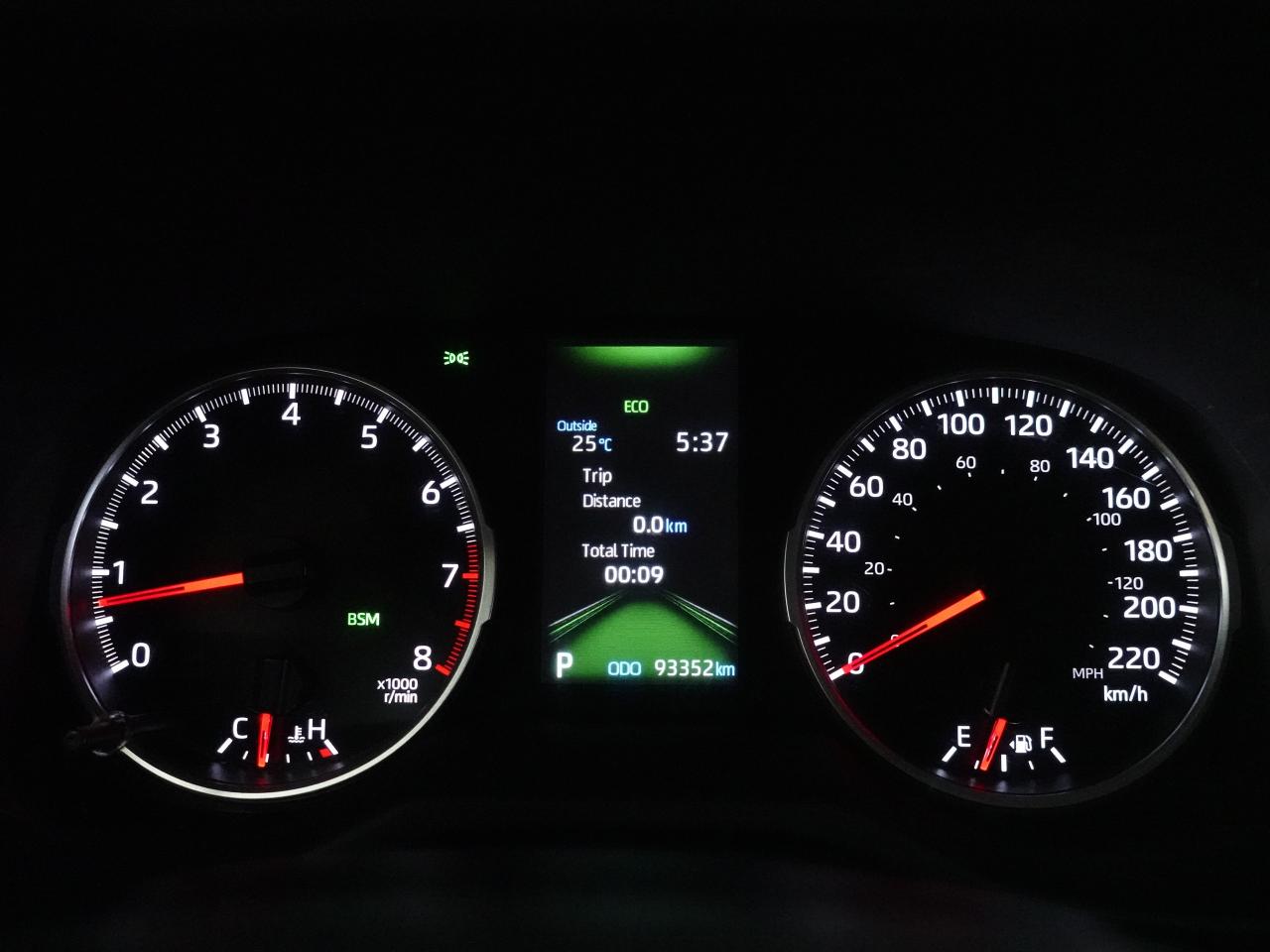 2022 Toyota RAV4 XLE | AWD | Sunroof | Leather | BSM | CarPlay