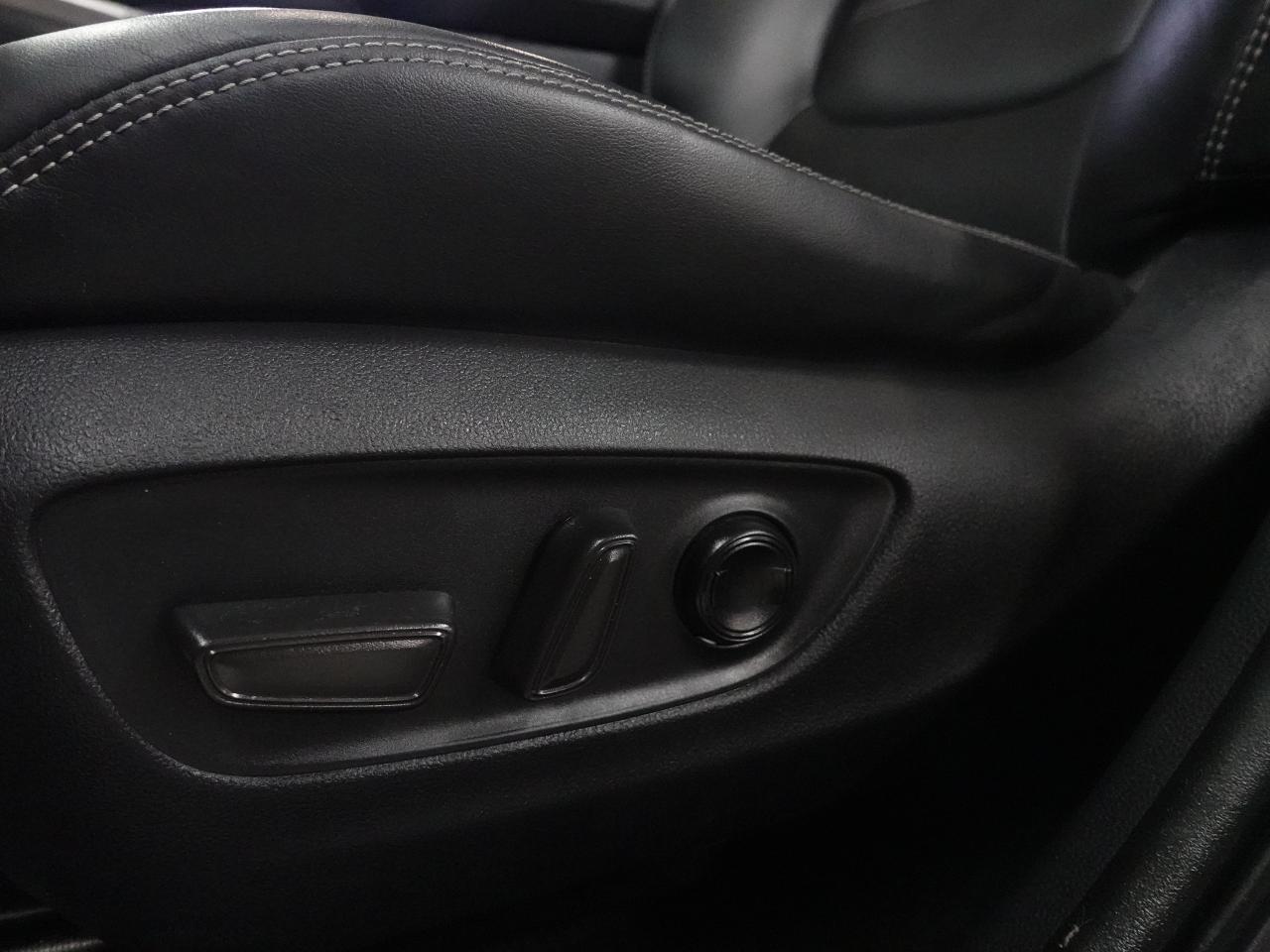 2022 Toyota RAV4 XLE | AWD | Sunroof | Leather | BSM | CarPlay