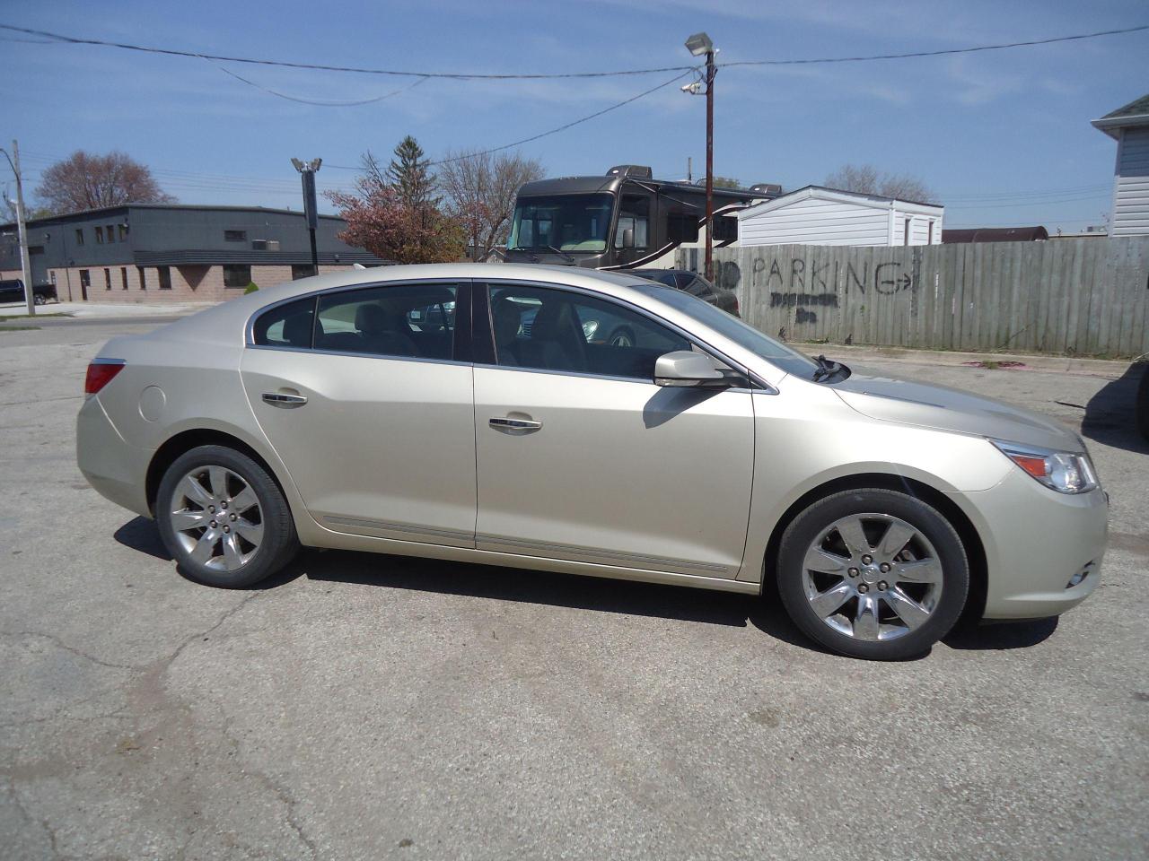 2013 Buick LaCrosse 4dr Sdn Luxury FWD w/1SH - Photo #2