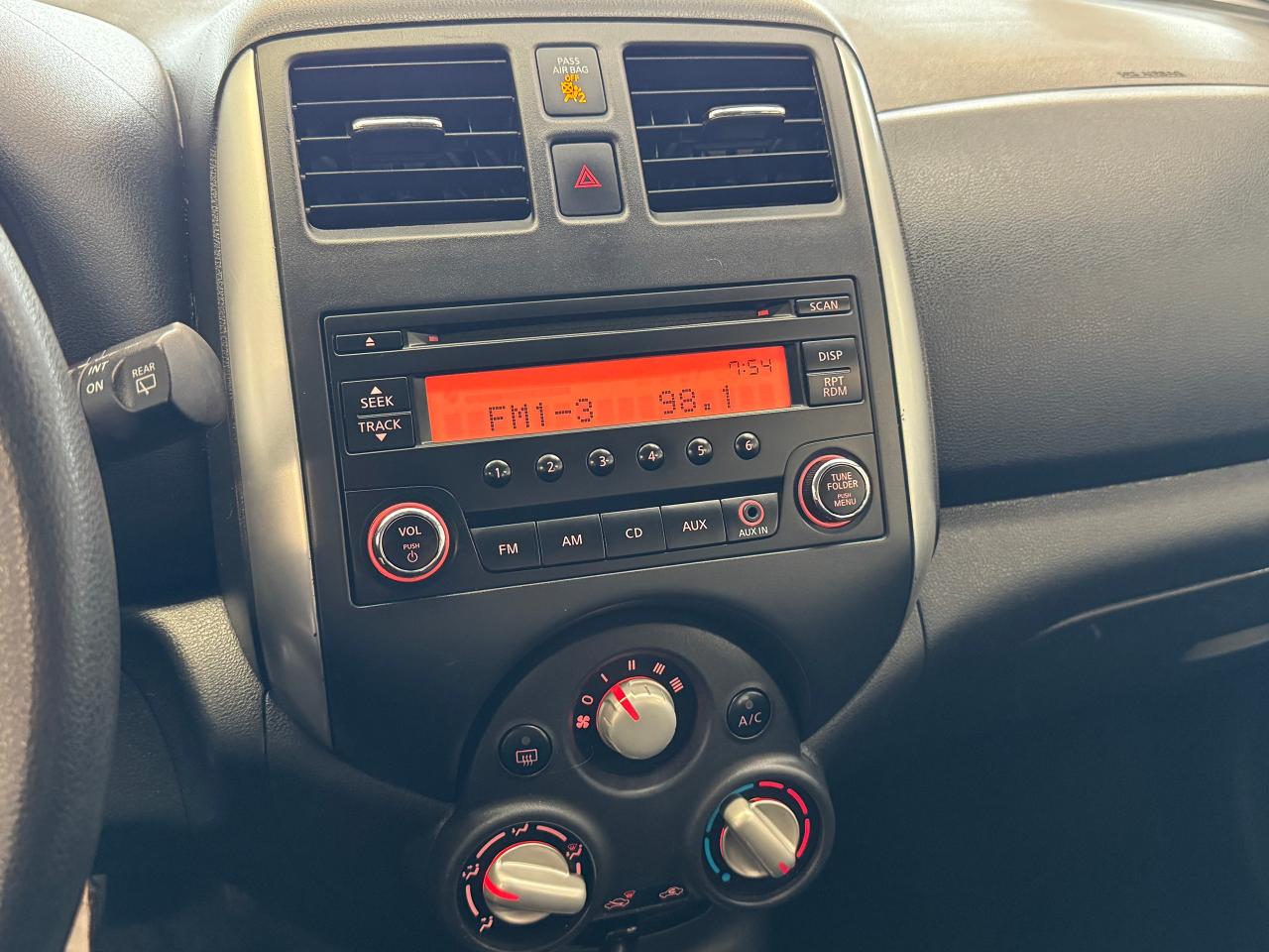 2017 Nissan Micra SV+A/C+Automatic+Cruise Control Photo13