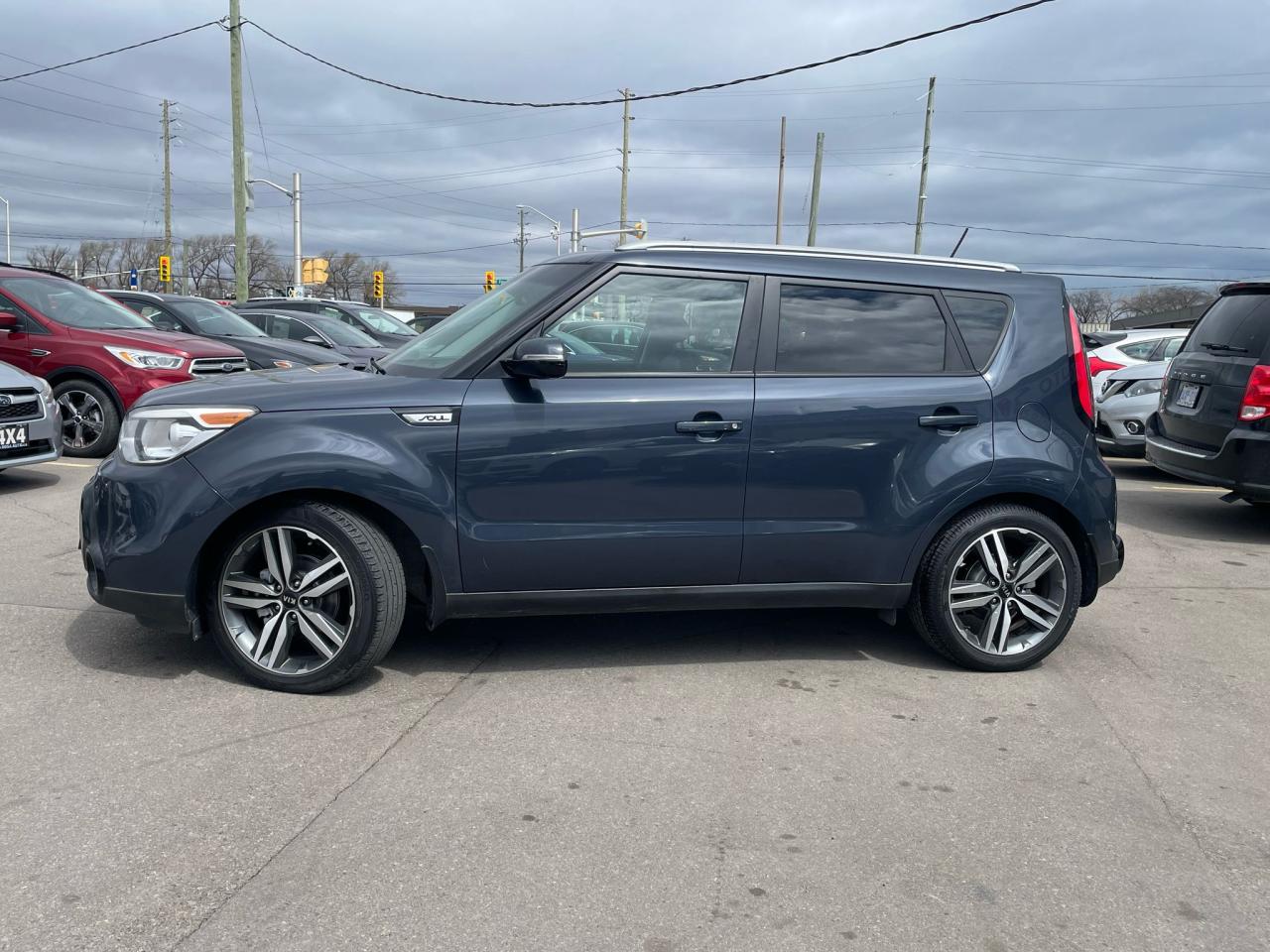 2015 Kia Soul One Owner Auto SX Luxury Leather Camera New brakes Photo2