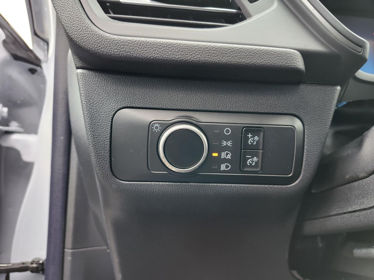 2025 Ford Escape Active AWD Photo5