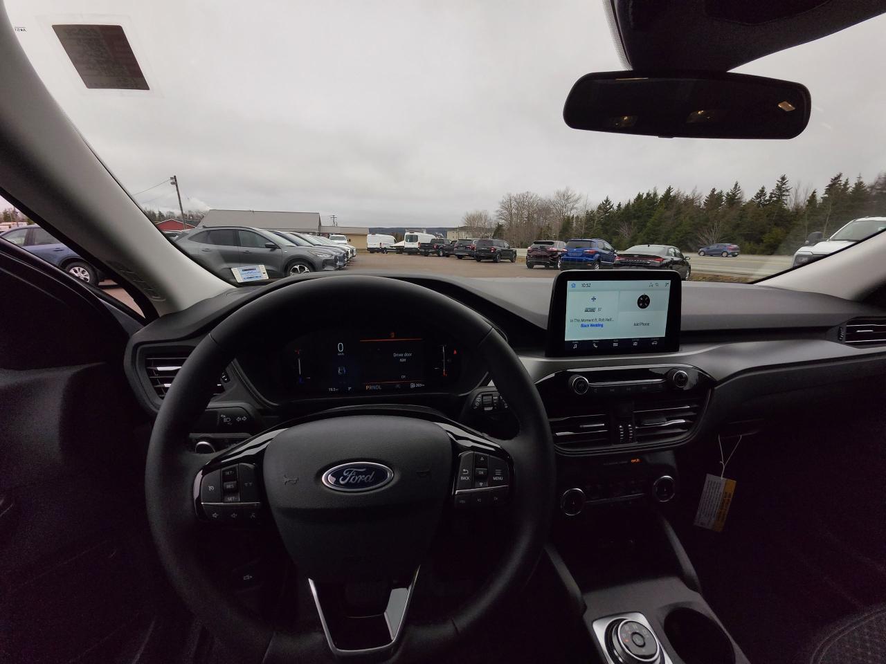 2025 Ford Escape Active AWD Photo5
