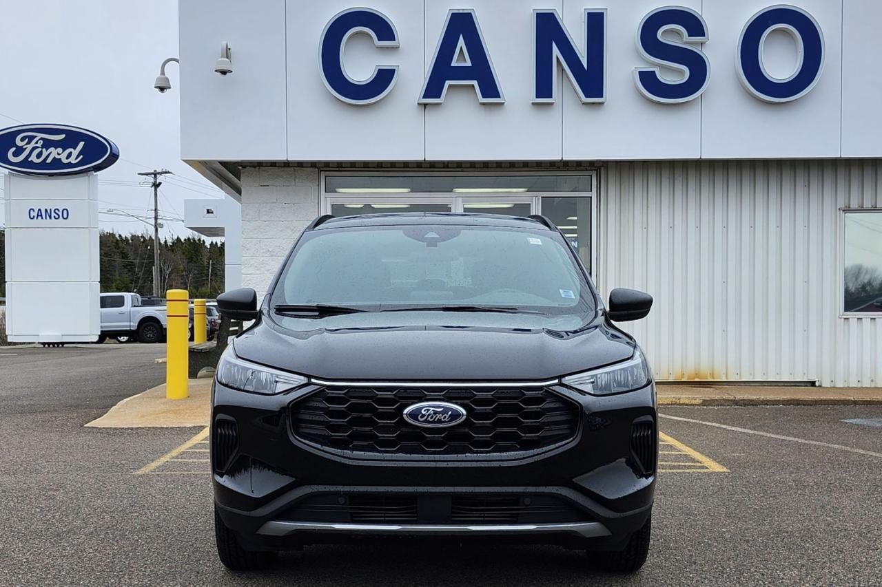 2025 Ford Escape ST-Line AWD Photo1