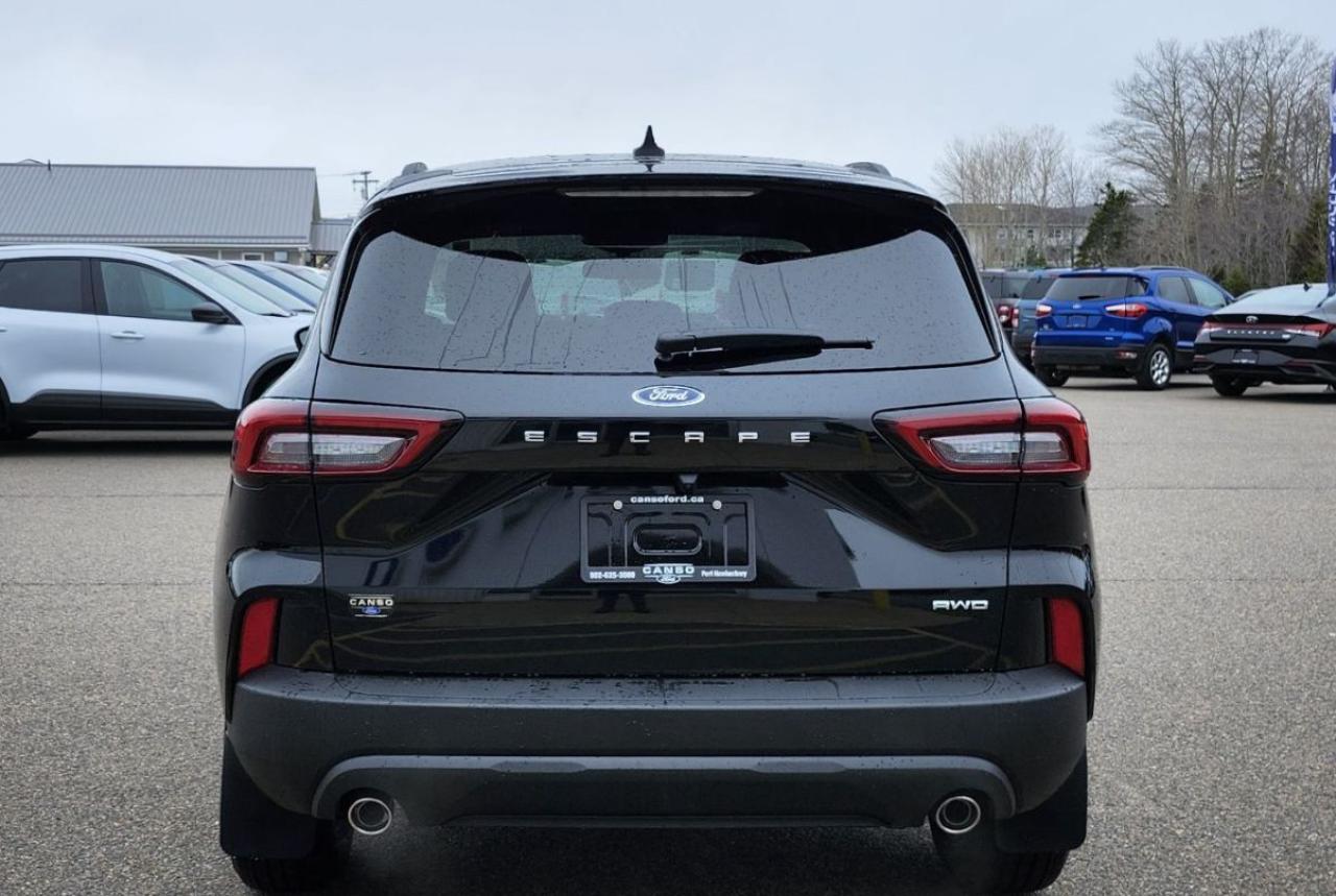 2025 Ford Escape ST-Line AWD Photo5