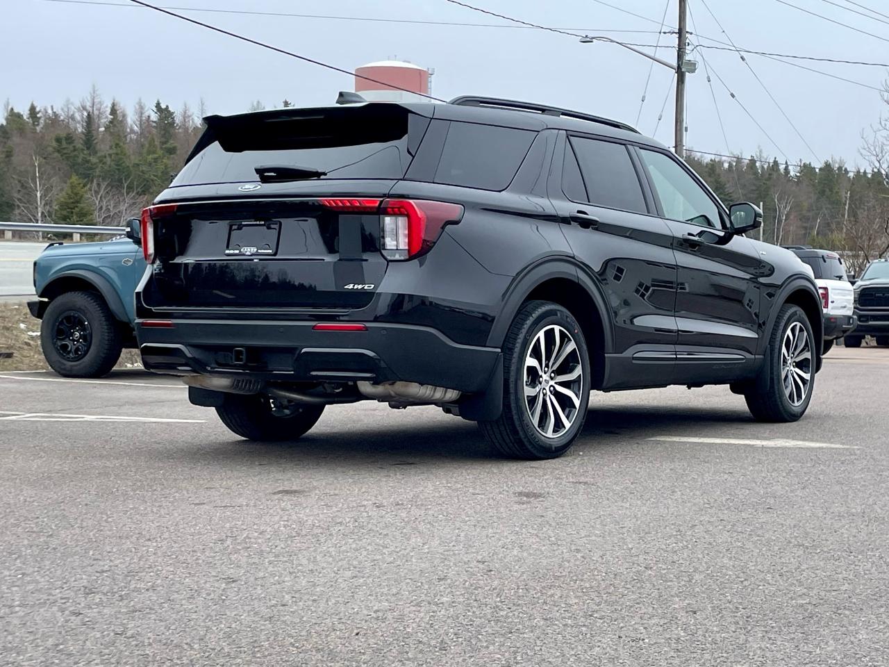 2025 Ford Explorer ST-LINE 4WD Photo4