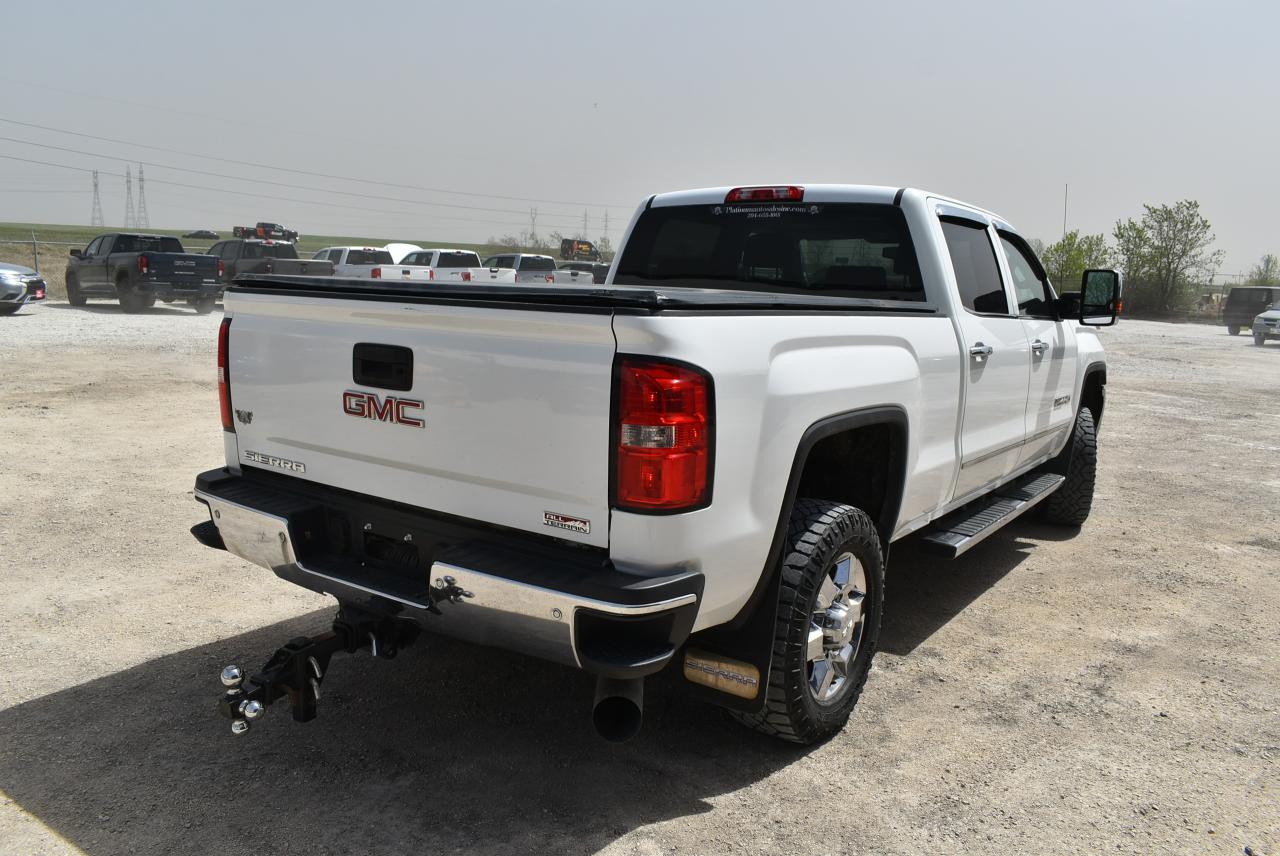 2015 GMC Sierra 3500 4WD Crew Cab SLT - Photo #6