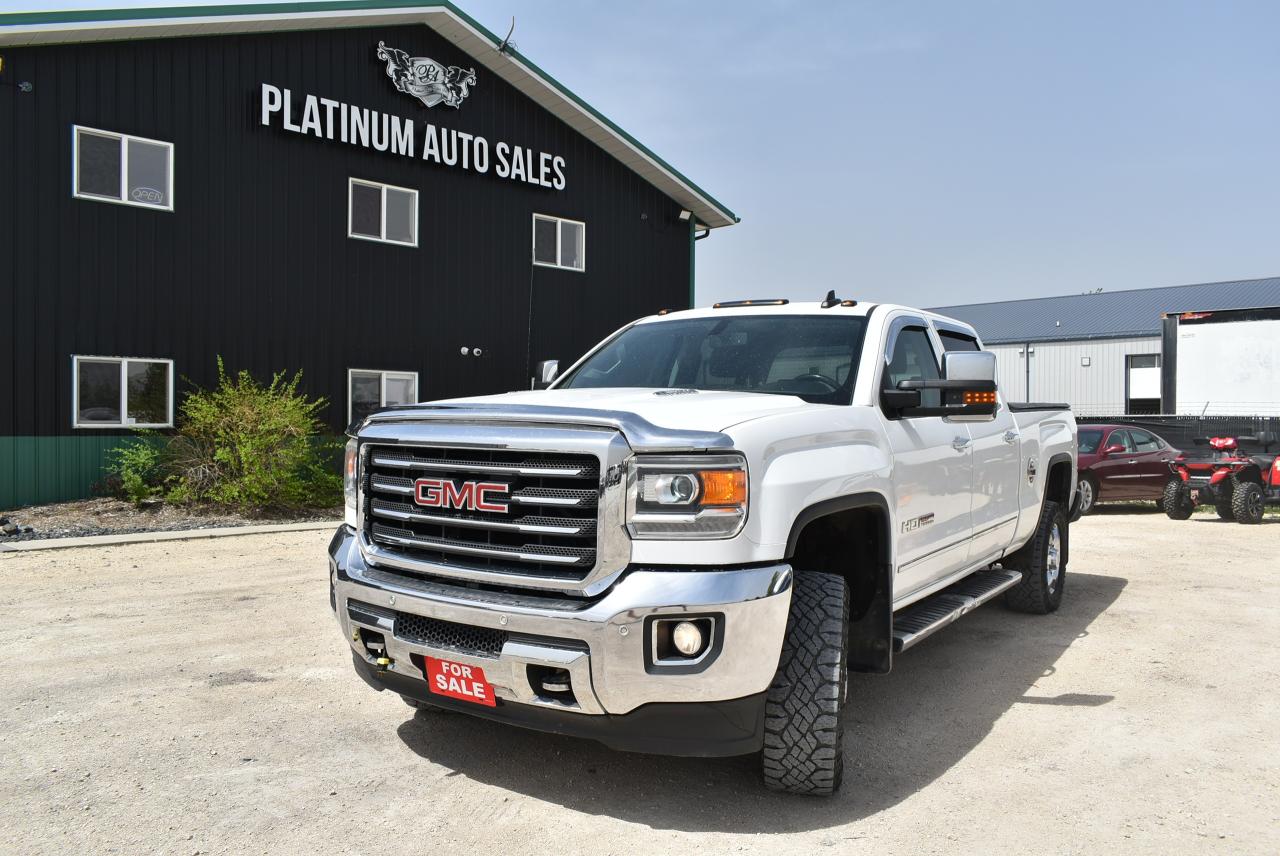 2015 GMC Sierra 3500 4WD Crew Cab SLT - Photo #11