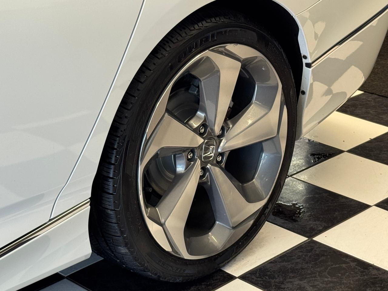 2019 Honda Accord Touring 1.5T+HUD+Cooled Leather+GPS+Lane Keep - Photo #60