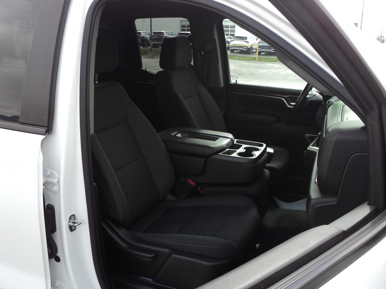 2022 Chevrolet Silverado 1500 LT DoubleCab4x4 5.3L 6'7"Box HeatedSteeringWheel - Photo #15