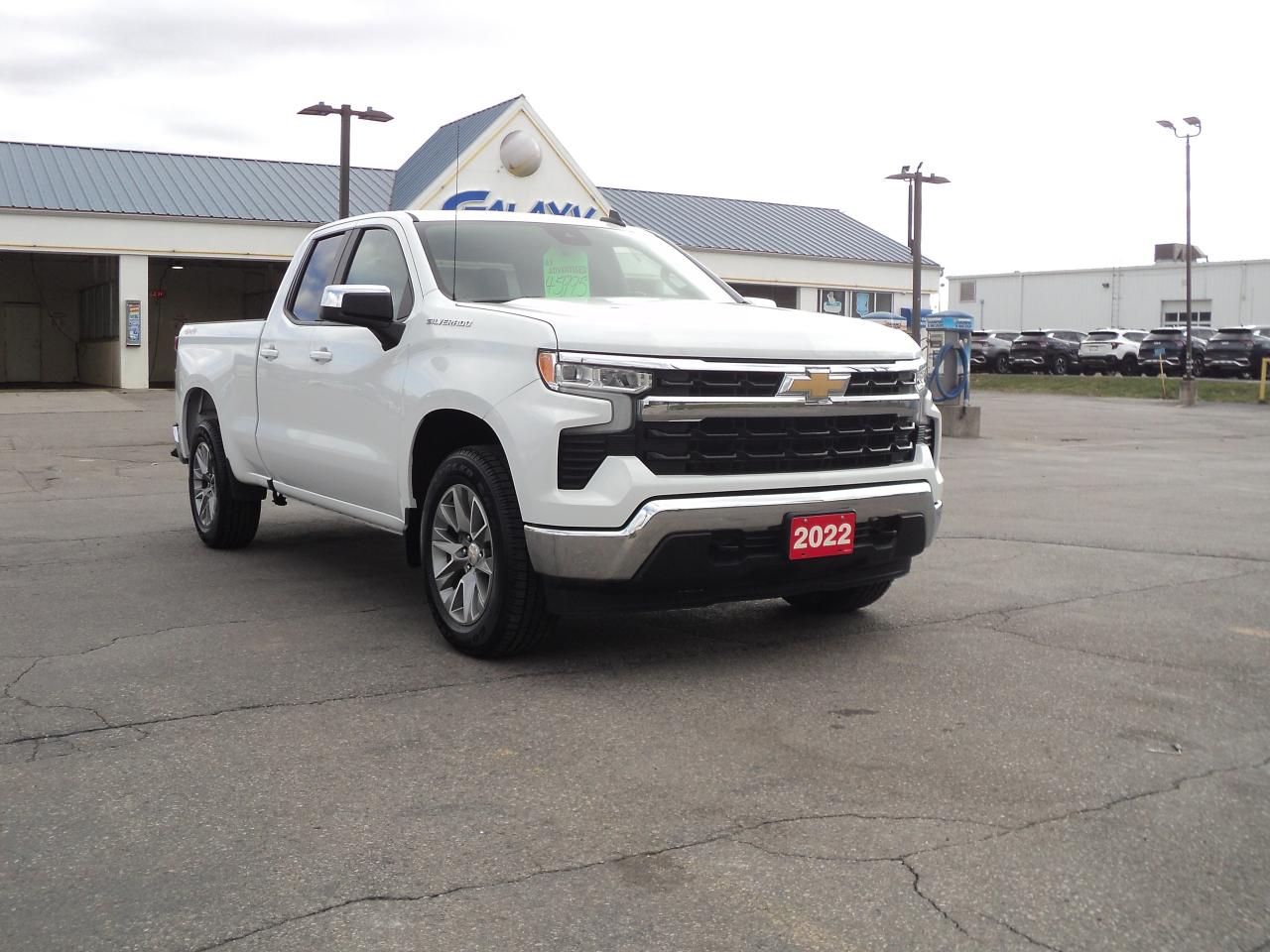 2022 Chevrolet Silverado 1500 LT DoubleCab4x4 5.3L 6'7"Box HeatedSteeringWheel - Photo #6