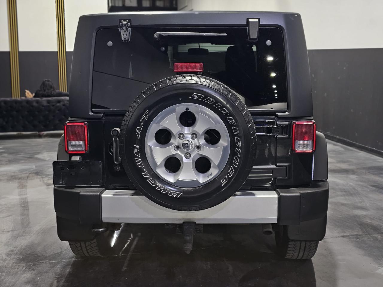 2015 Jeep Wrangler 4WD 4DR SAHARA - Photo #4