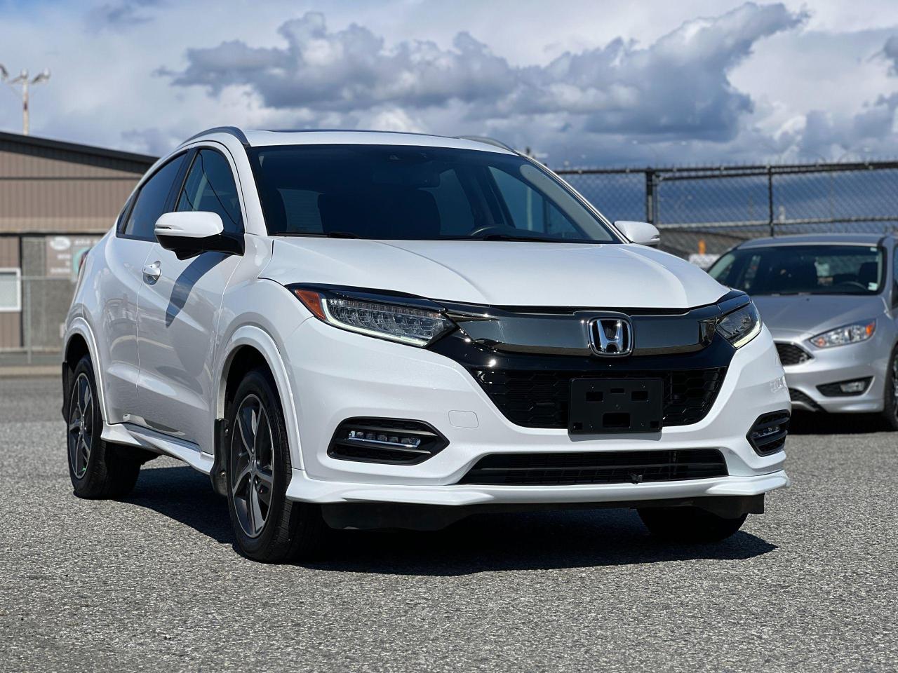 2021 Honda HR-V Touring AWD CVT - Photo #3