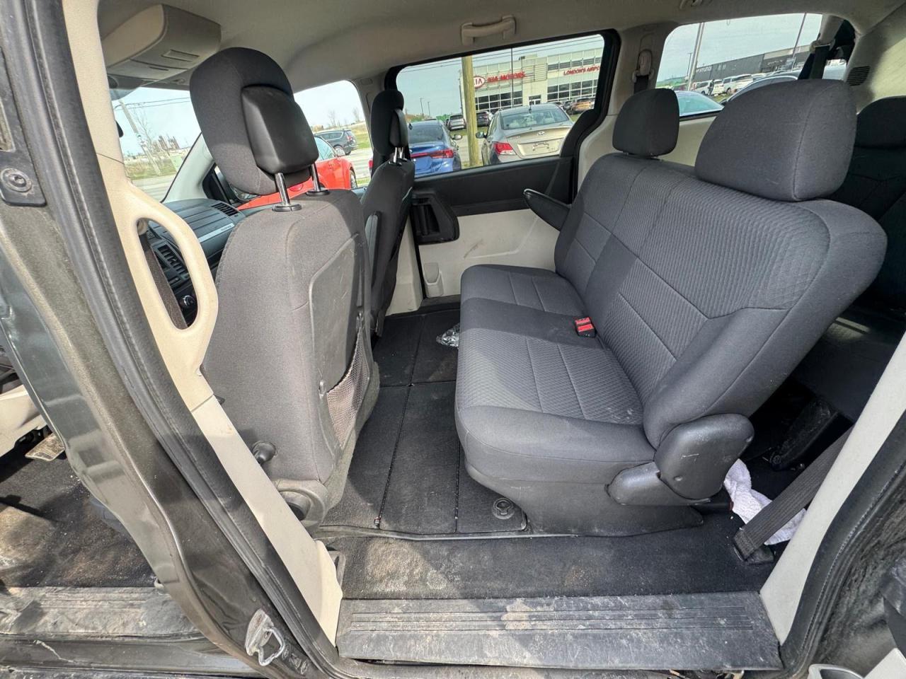 2010 Dodge Grand Caravan SE, MINIVAN, 7 PASSENGER, 3.3L V6, AS IS SPECIAL - Photo #18