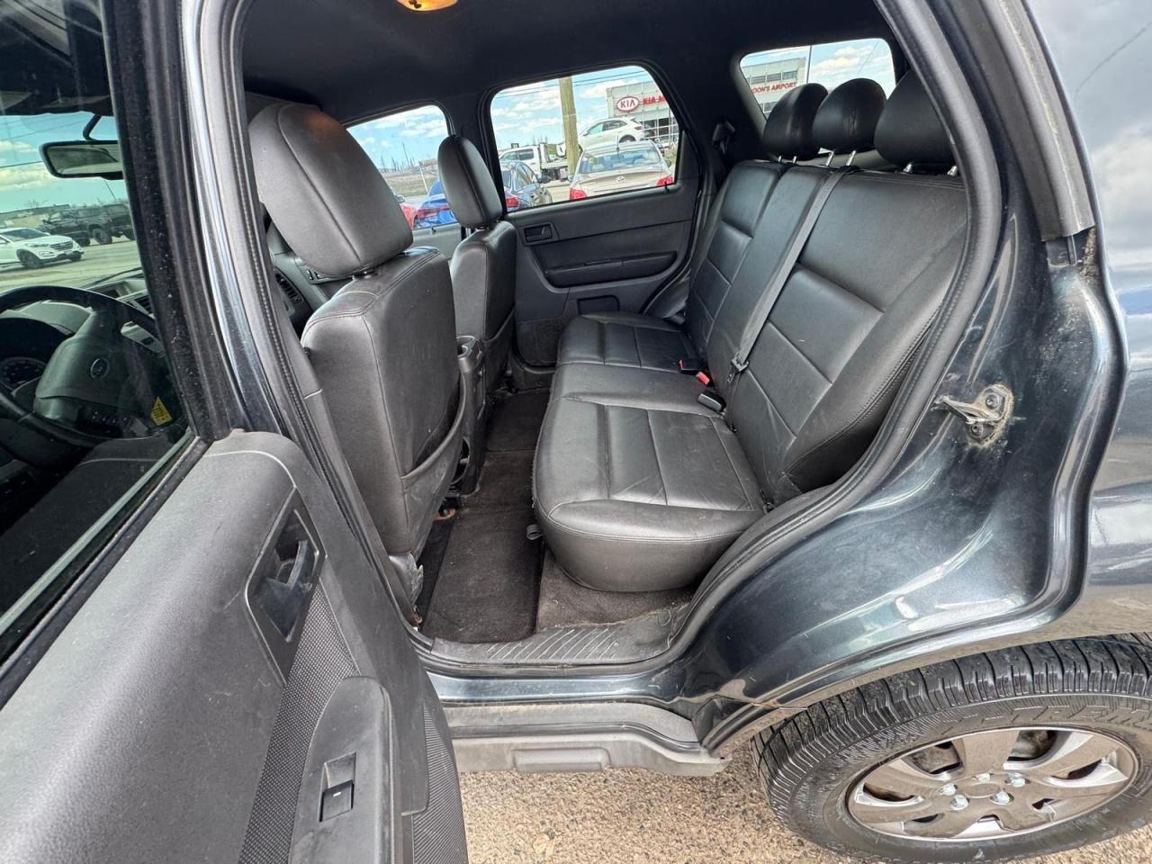 2009 Ford Escape XLT, V6, LEATHER, AUTO, RUSTY FRAME, AS IS SPECIAL - Photo #17