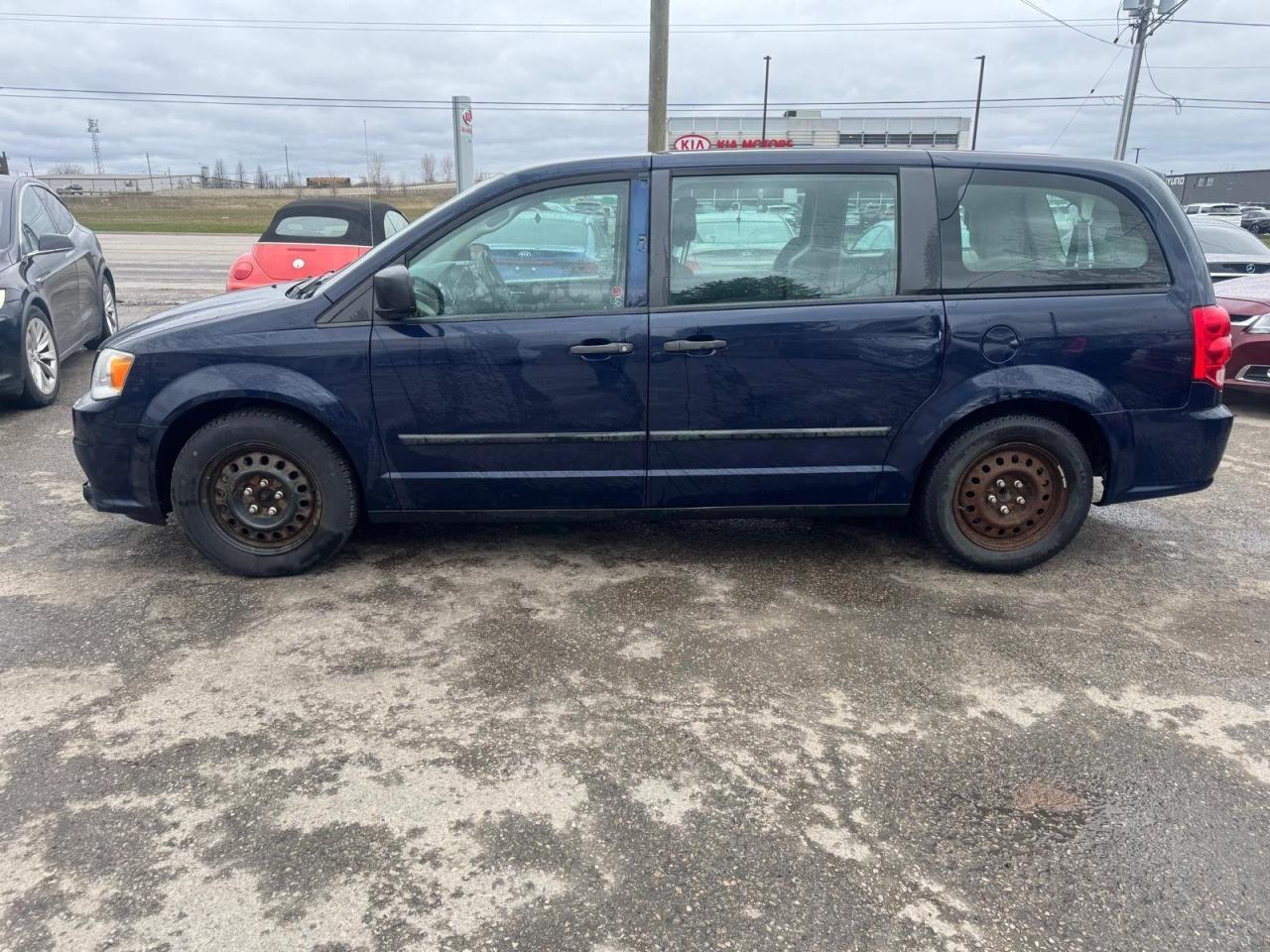 2014 Dodge Grand Caravan SE, V6, 7 PASSENGER, MINIVAN, AS IS SPECIAL - Photo #2