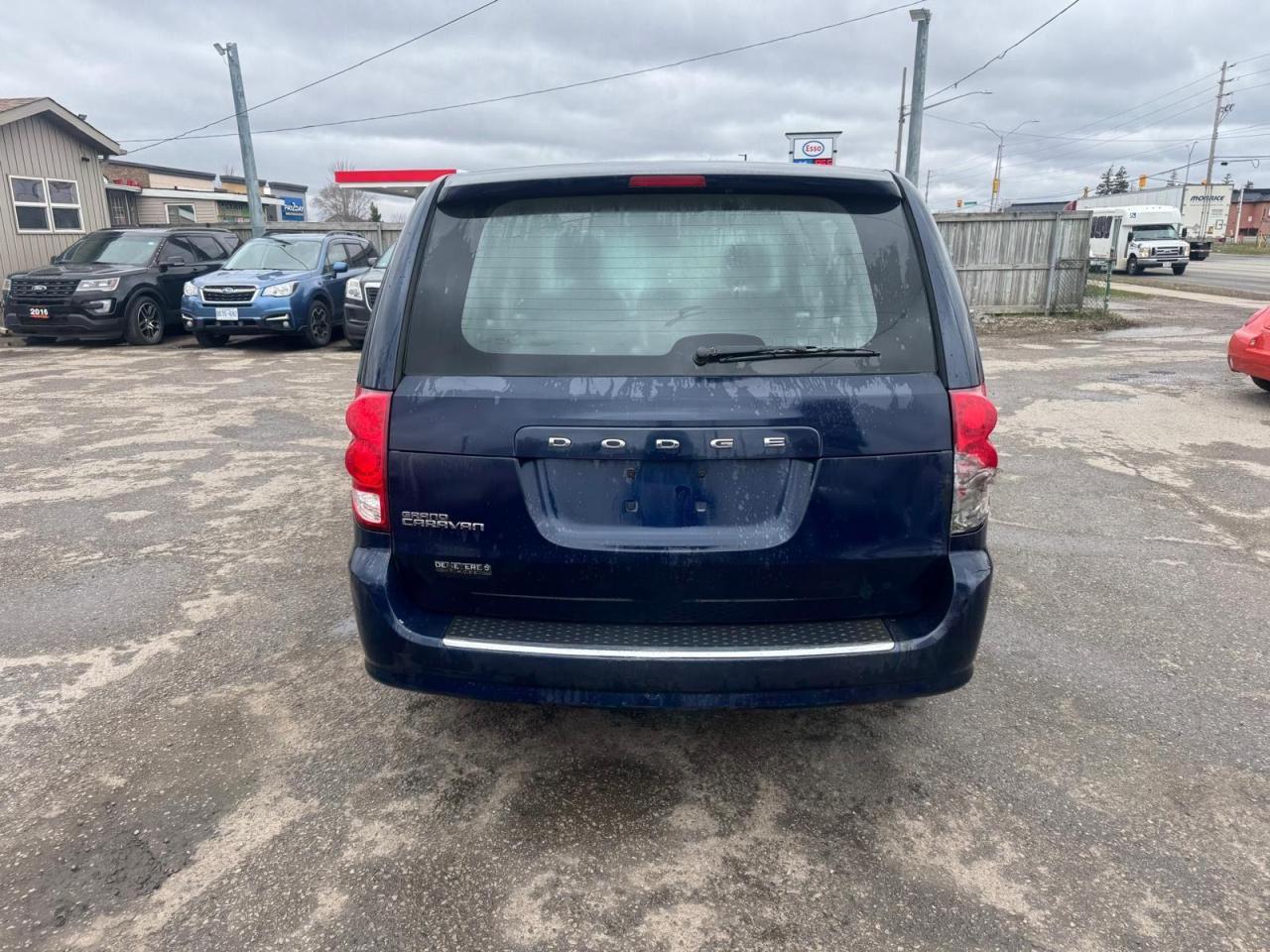 2014 Dodge Grand Caravan SE, V6, 7 PASSENGER, MINIVAN, AS IS SPECIAL - Photo #4