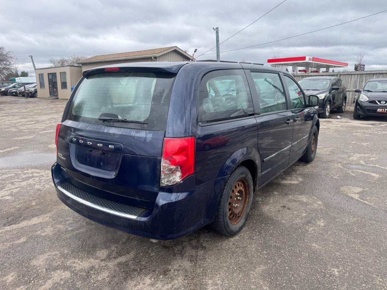 2014 Dodge Grand Caravan SE, V6, 7 PASSENGER, MINIVAN, AS IS SPECIAL - Photo #5