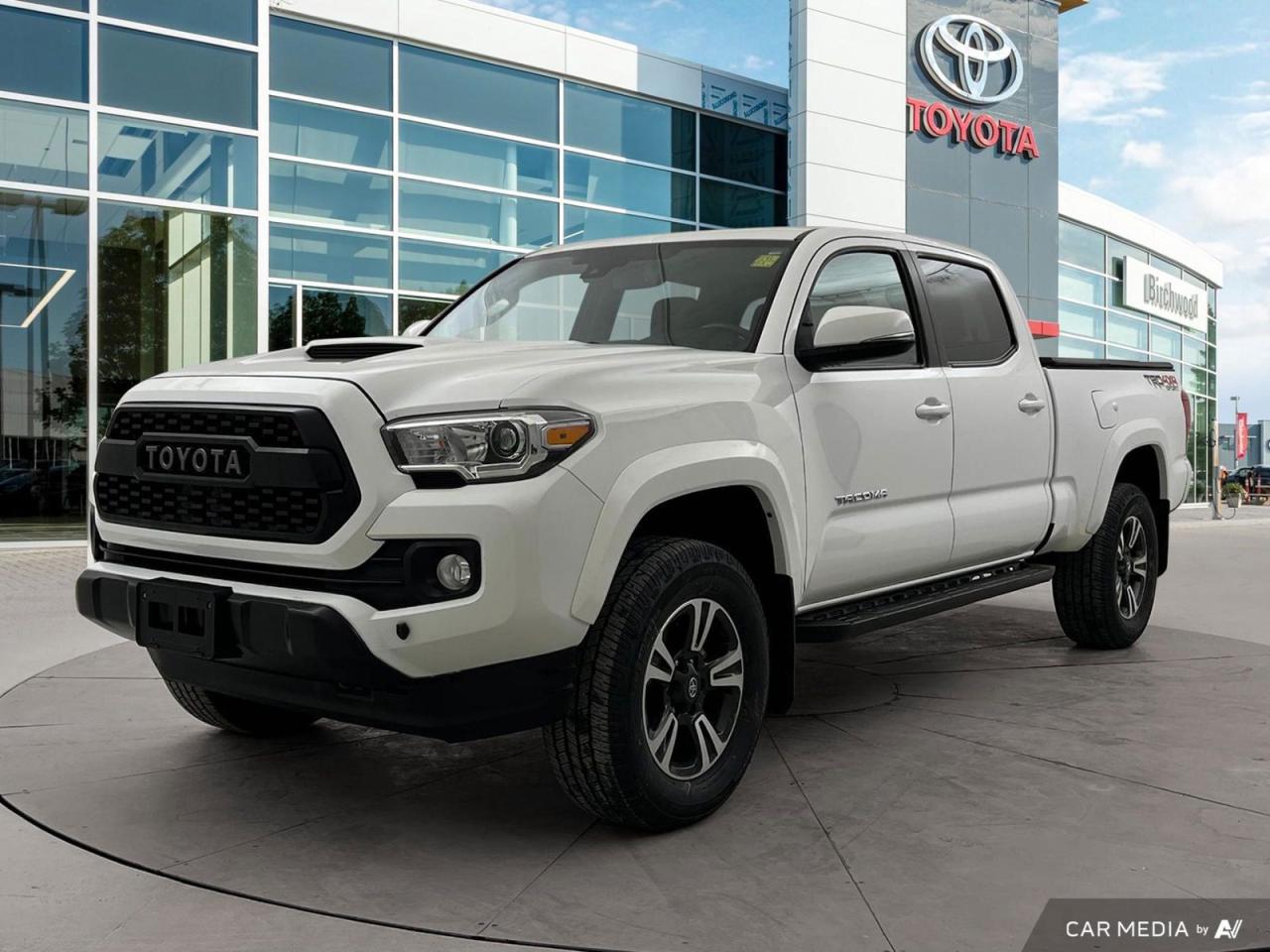 Used 2018 Toyota Tacoma SR5 TRD Sport | Local | Power Rear Window for sale in Winnipeg, MB