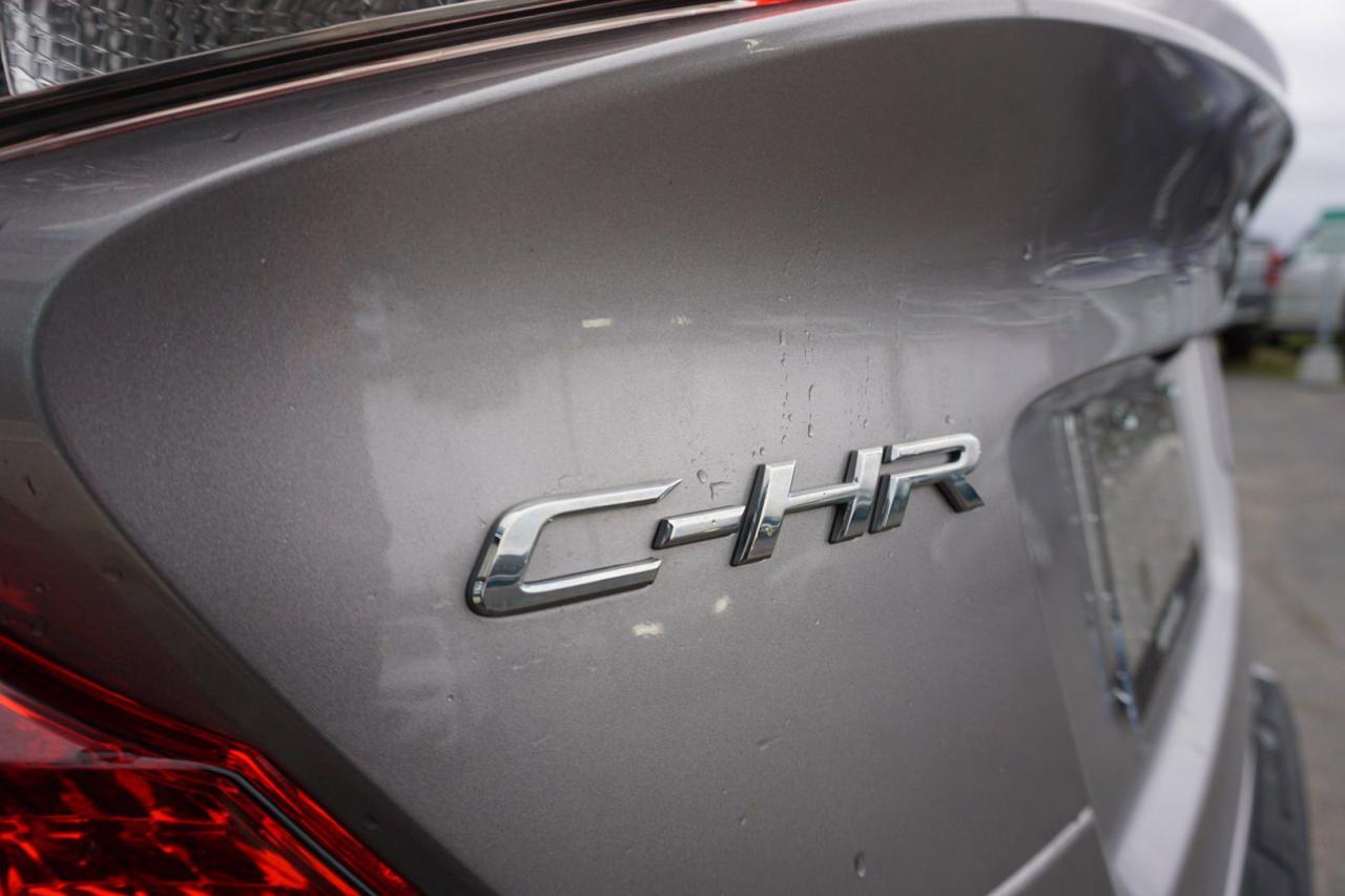 2018 Toyota C-HR XLE CERTIFIED *FREE ACCIDENT* CAMERA BLUETOOTH HEATED SEATS CRUISE ALLOYS - Photo #28