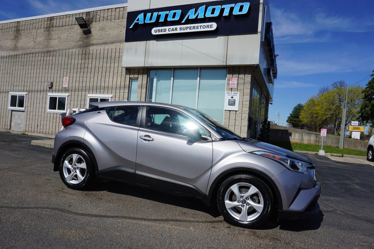 Used 2018 Toyota C-HR XLE CERTIFIED *FREE ACCIDENT* CAMERA BLUETOOTH HEATED SEATS CRUISE ALLOYS for sale in Burlington, ON