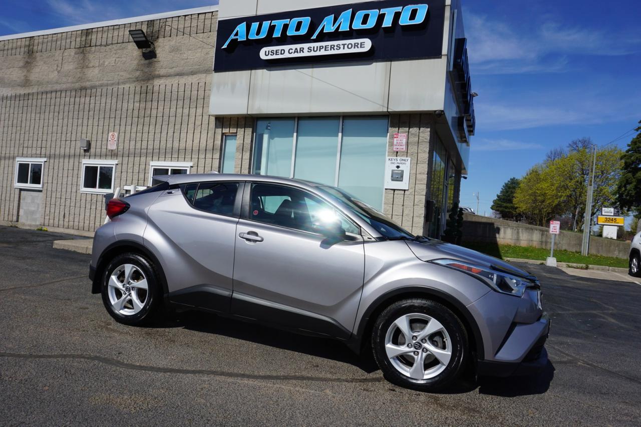 Used 2018 Toyota C-HR XLE CERTIFIED *FREE ACCIDENT* CAMERA BLUETOOTH HEATED SEATS CRUISE ALLOYS for sale in Burlington, ON