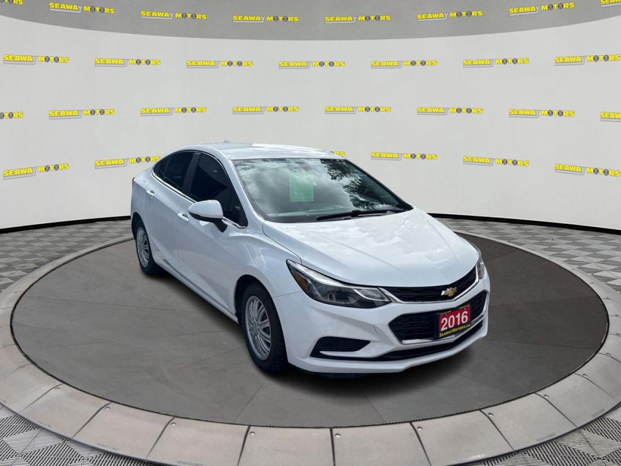 2016 Chevrolet Cruze LT AUTO - Photo #1