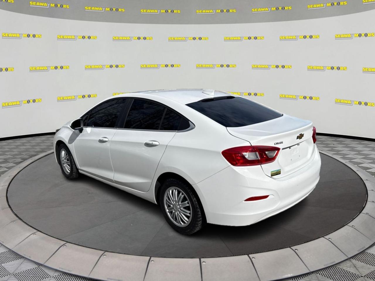 2016 Chevrolet Cruze LT AUTO - Photo #5