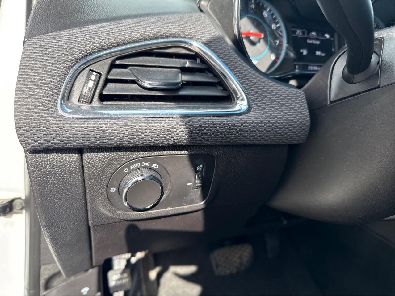 2016 Chevrolet Cruze LT AUTO - Photo #15