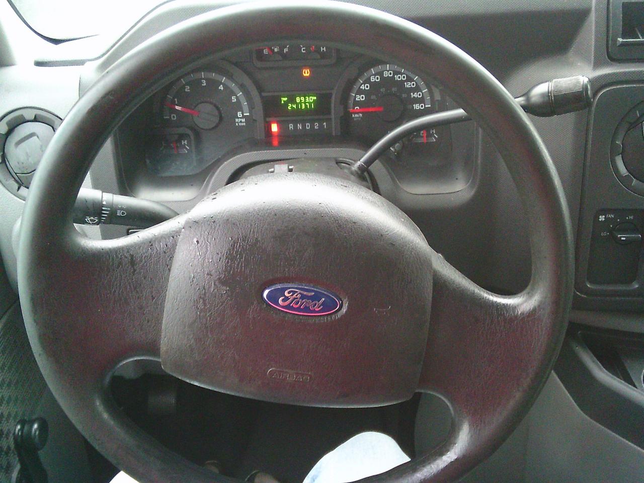 2011 Ford Econoline E-350 Super Duty Commercial Photo