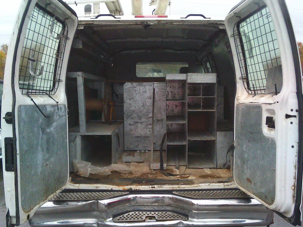 2011 Ford Econoline E-350 Super Duty Commercial Photo