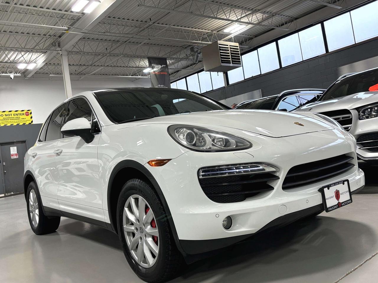 2013 Porsche Cayenne Tiptronic|AWD|NAV|LEATHER|SUNROOF|BACKUPCAMERA|+++ Photo5