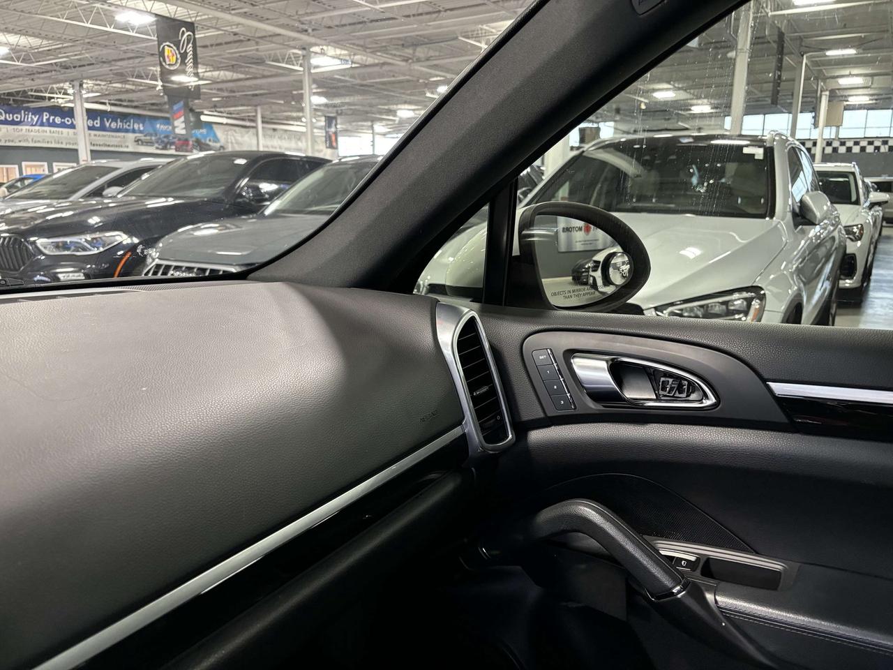 2013 Porsche Cayenne Tiptronic|AWD|NAV|LEATHER|SUNROOF|BACKUPCAMERA|+++ Photo