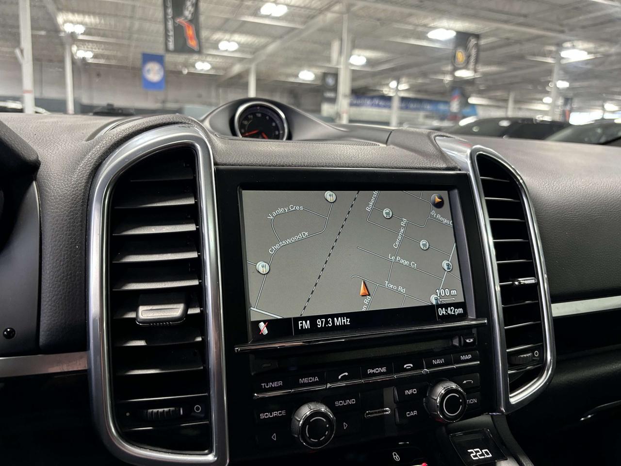 2013 Porsche Cayenne Tiptronic|AWD|NAV|LEATHER|SUNROOF|BACKUPCAMERA|+++ Photo