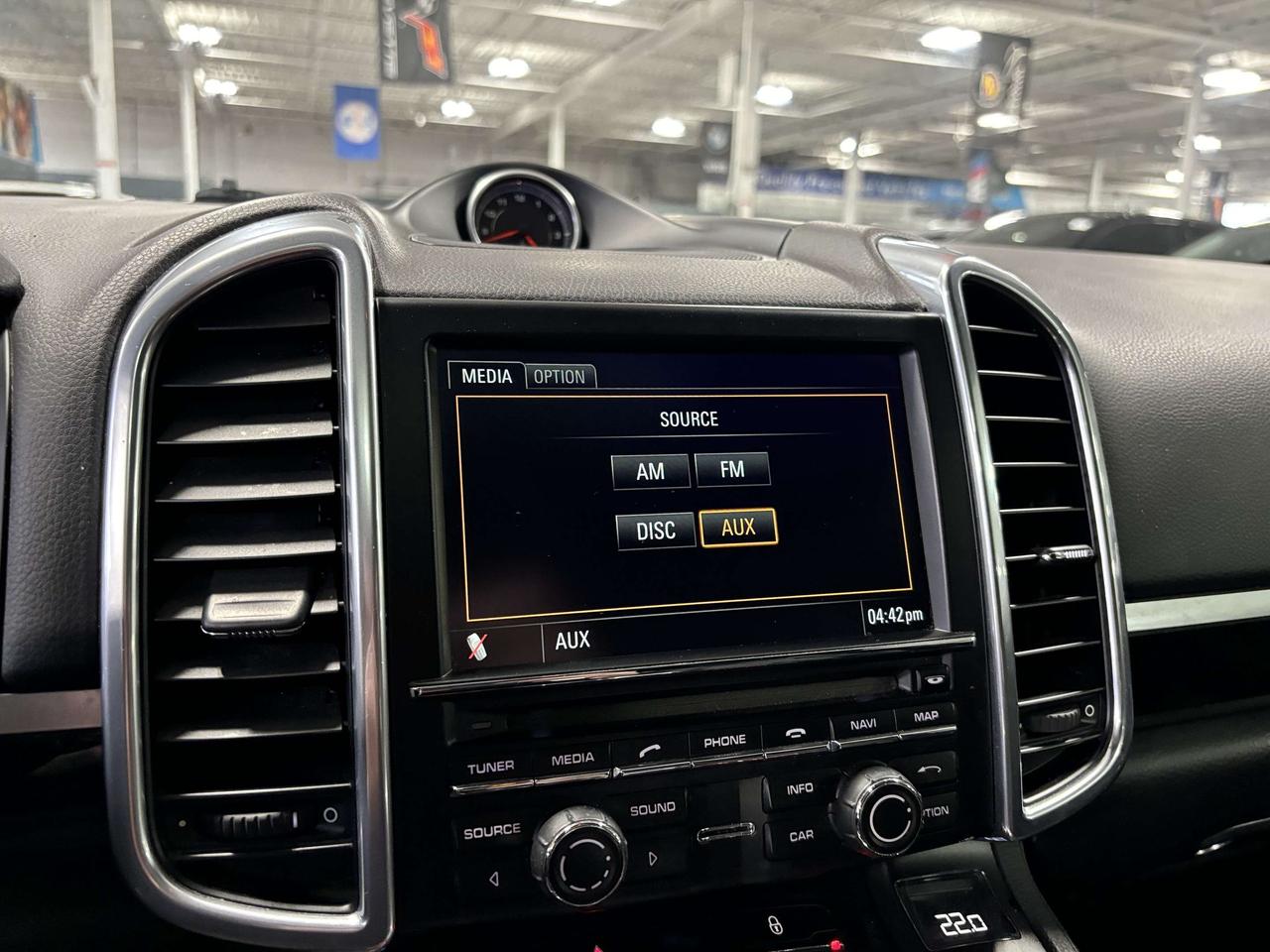 2013 Porsche Cayenne Tiptronic|AWD|NAV|LEATHER|SUNROOF|BACKUPCAMERA|+++ Photo