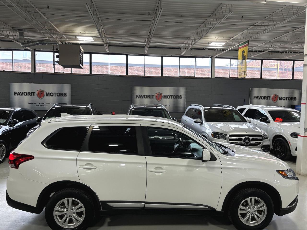 2020 Mitsubishi Outlander ES S-AWC|7PASSENGER|TOUCHSCREEN|BACKUPCAM|+++ - Photo #3