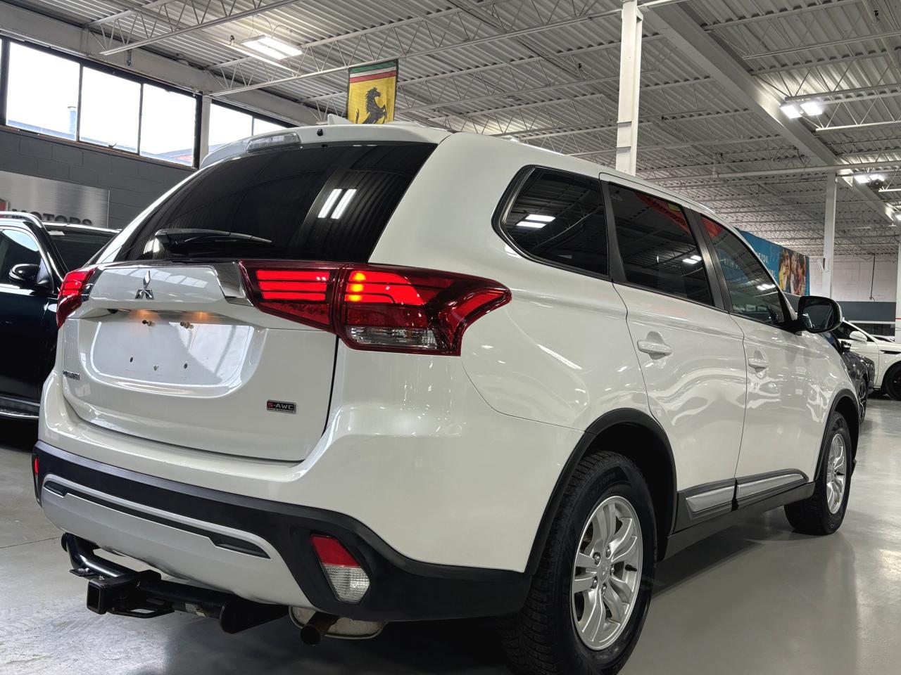 2020 Mitsubishi Outlander ES S-AWC|7PASSENGER|TOUCHSCREEN|BACKUPCAM|+++ - Photo #4
