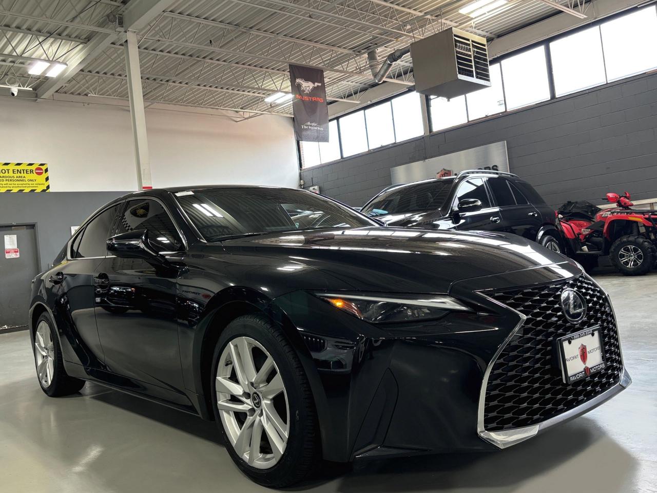 2022 Lexus IS 300 AWD|SUNROOF|ALLOYS|LEATHER|BACKUPCAM|HEATEDSEATS|+ - Photo #2