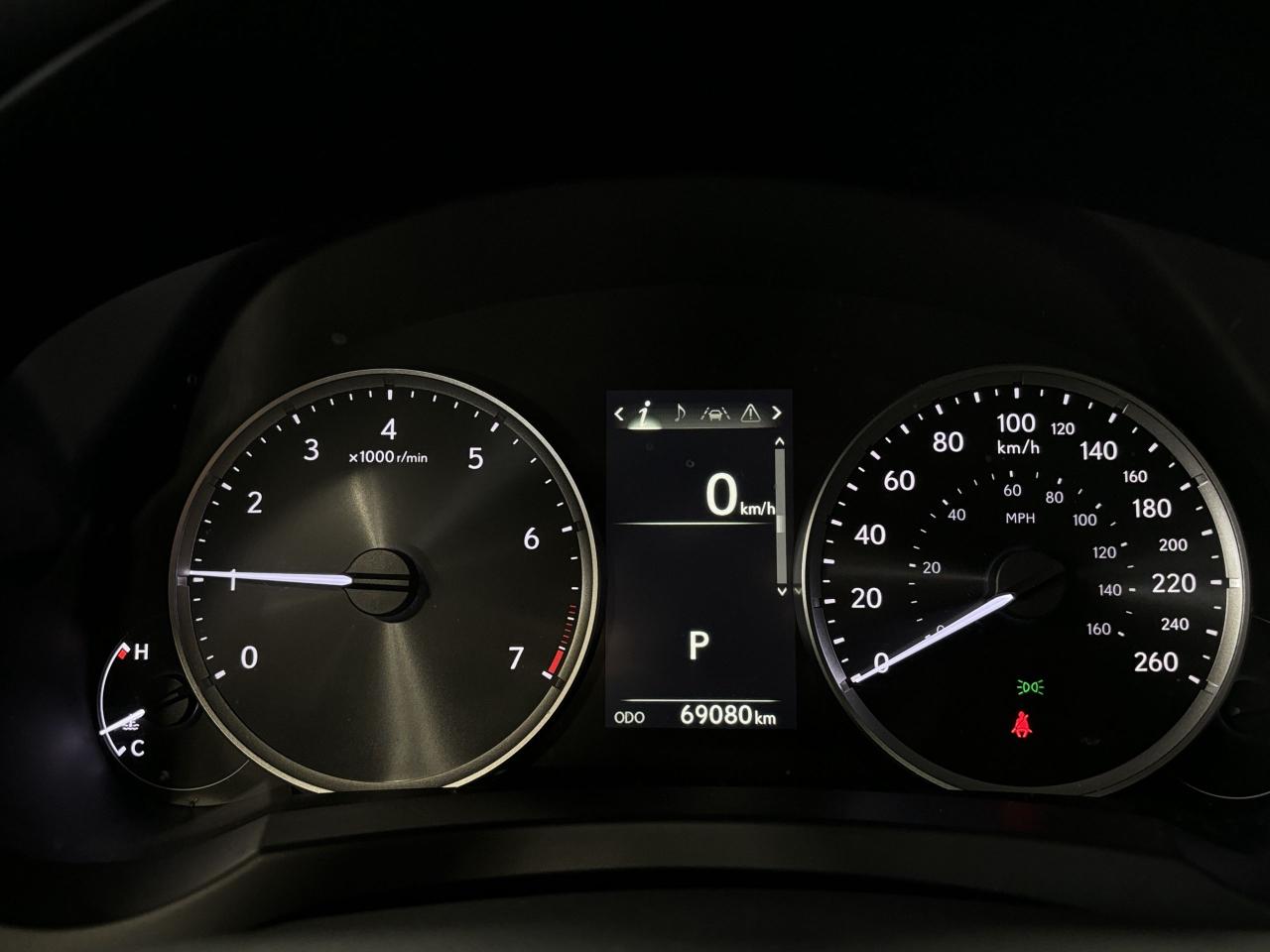 2022 Lexus IS 300 AWD|SUNROOF|ALLOYS|LEATHER|BACKUPCAM|HEATEDSEATS|+ - Photo #24