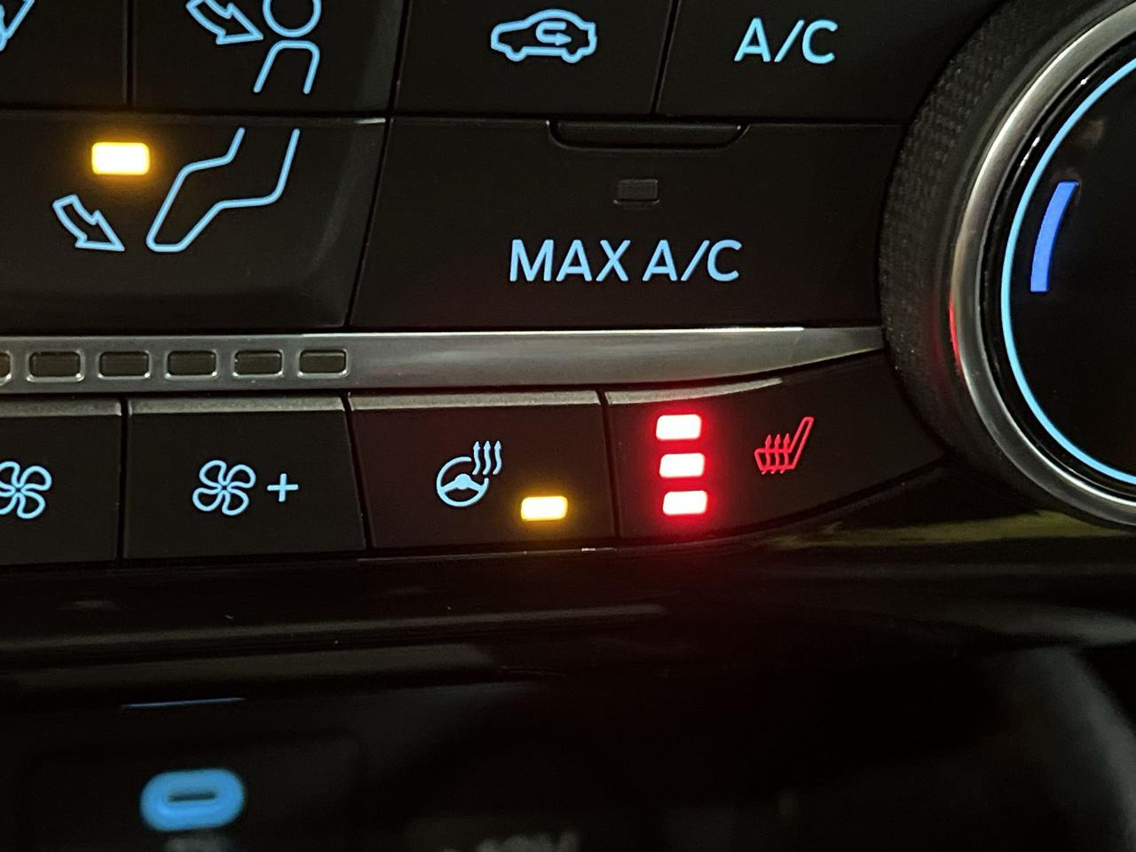 2022 Ford Escape TITANIUM AWD | 250HP ECOBOOST | HTD LEATHER | NAV Photo