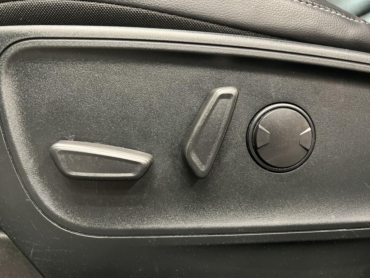 2022 Ford Escape TITANIUM AWD | 250HP ECOBOOST | HTD LEATHER | NAV Photo