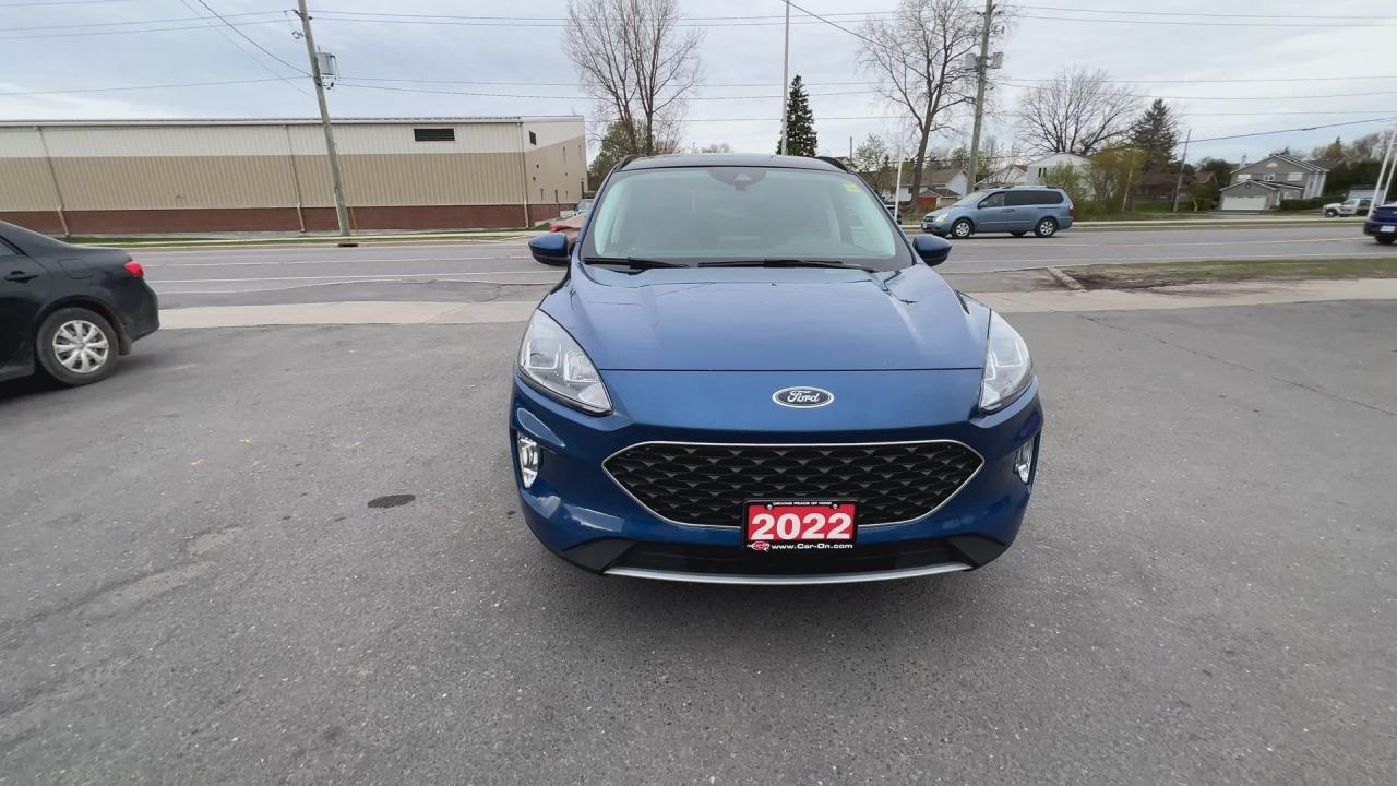 2022 Ford Escape SEL AWD| LEATHER| PANO ROOF| HTD SEATS| NAV Photo2