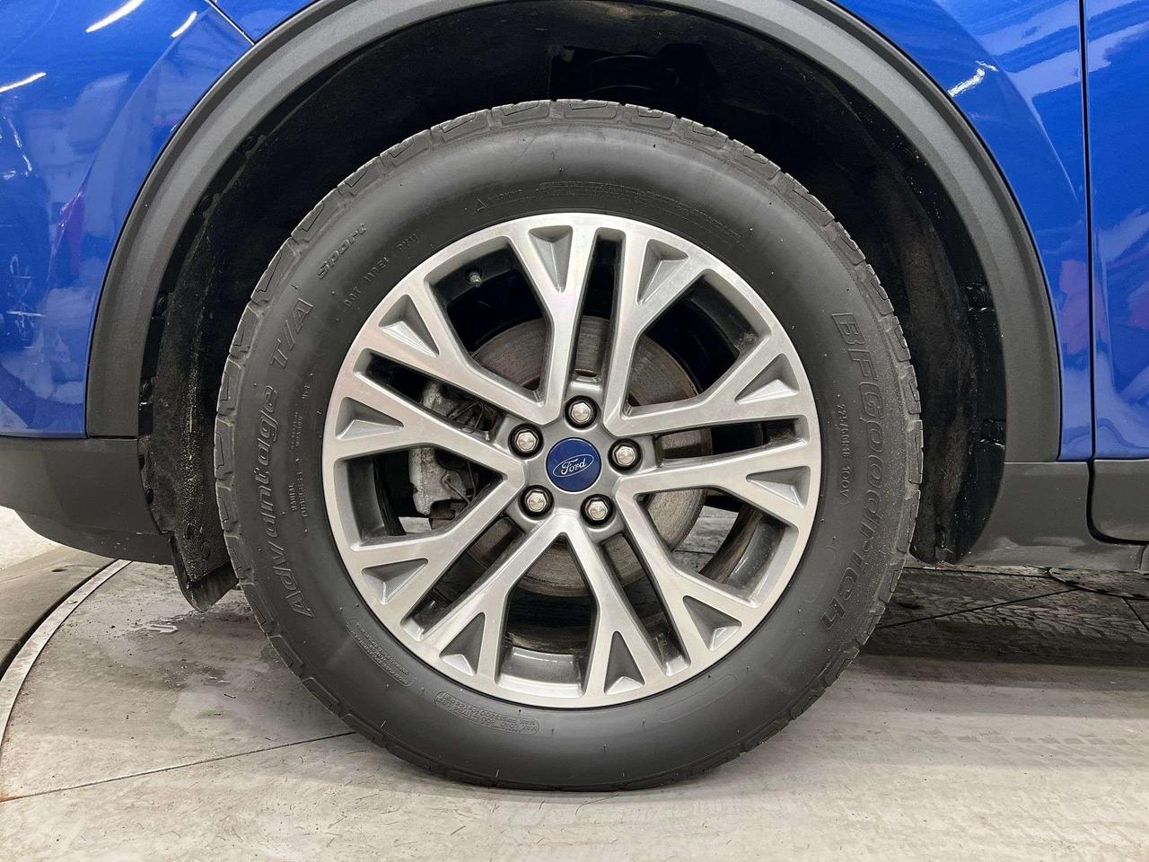 2022 Ford Escape SEL AWD| LEATHER| PANO ROOF| HTD SEATS| NAV Photo
